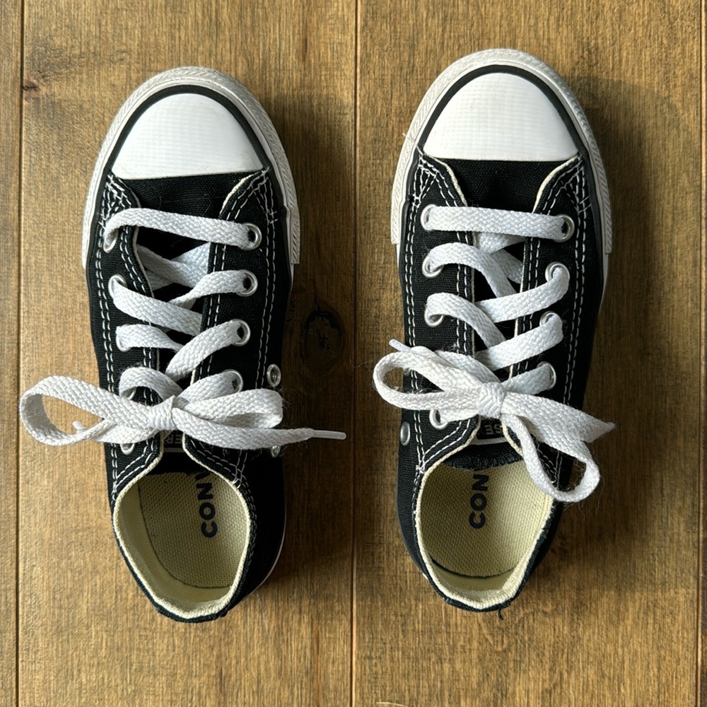 Converse Chuck Taylor low top Youth 10.5